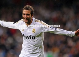 金年会官网-南特厉兵秣马迎战阿雅克肖 法甲劲敌夏窗重整蓄势待发